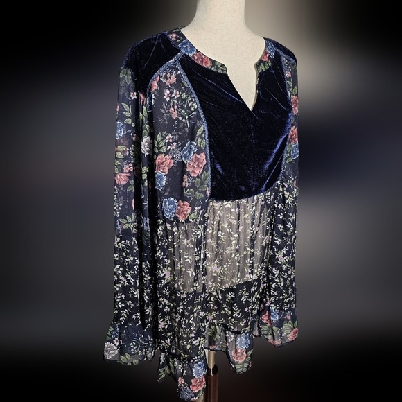 Suzanne Betro Boho Floral Velvet Sheer Lace Top Plus Size 3x with ruffle - Picture 11 of 14